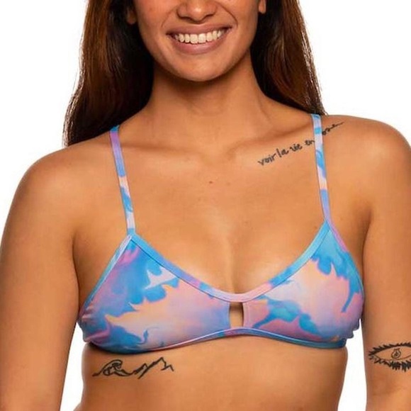 ISO - Jolyn Nightingale Triangle or Vent Top, Size S or M - Picture 2 of 2